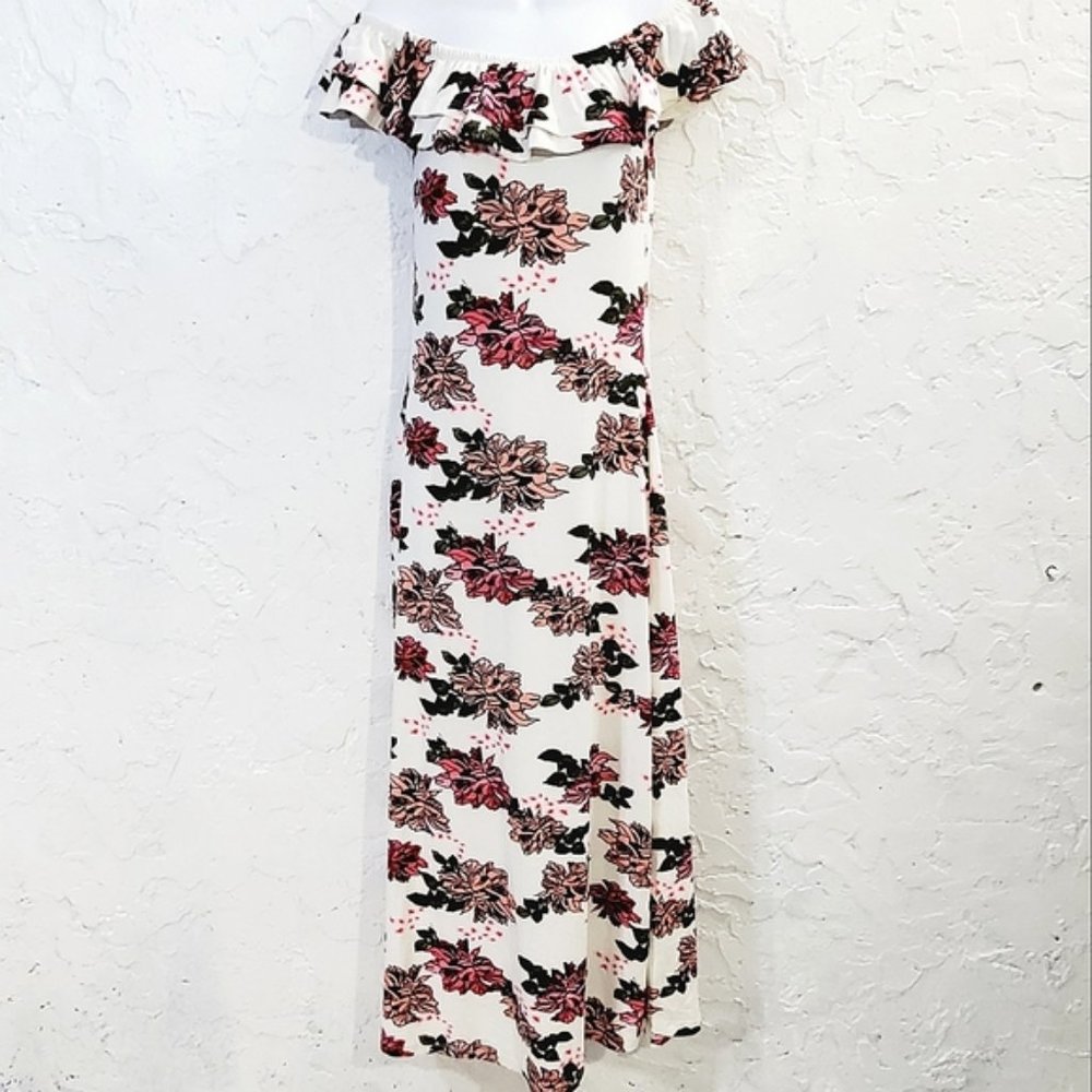 Hot kiss Off the shoulder white red floral body cotton  large maxi dress